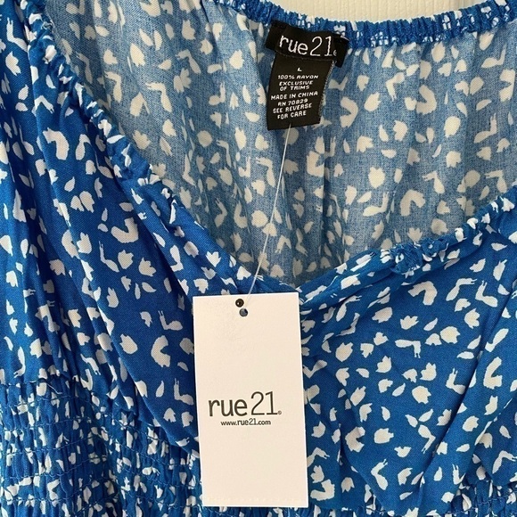 Blue dress - Picture 4 of 4